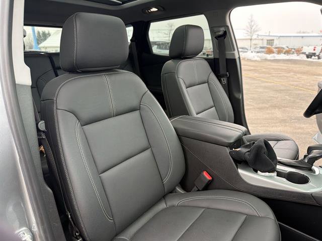 Used 2025 Chevrolet Blazer LT w/ Sound & Technology Package image 19