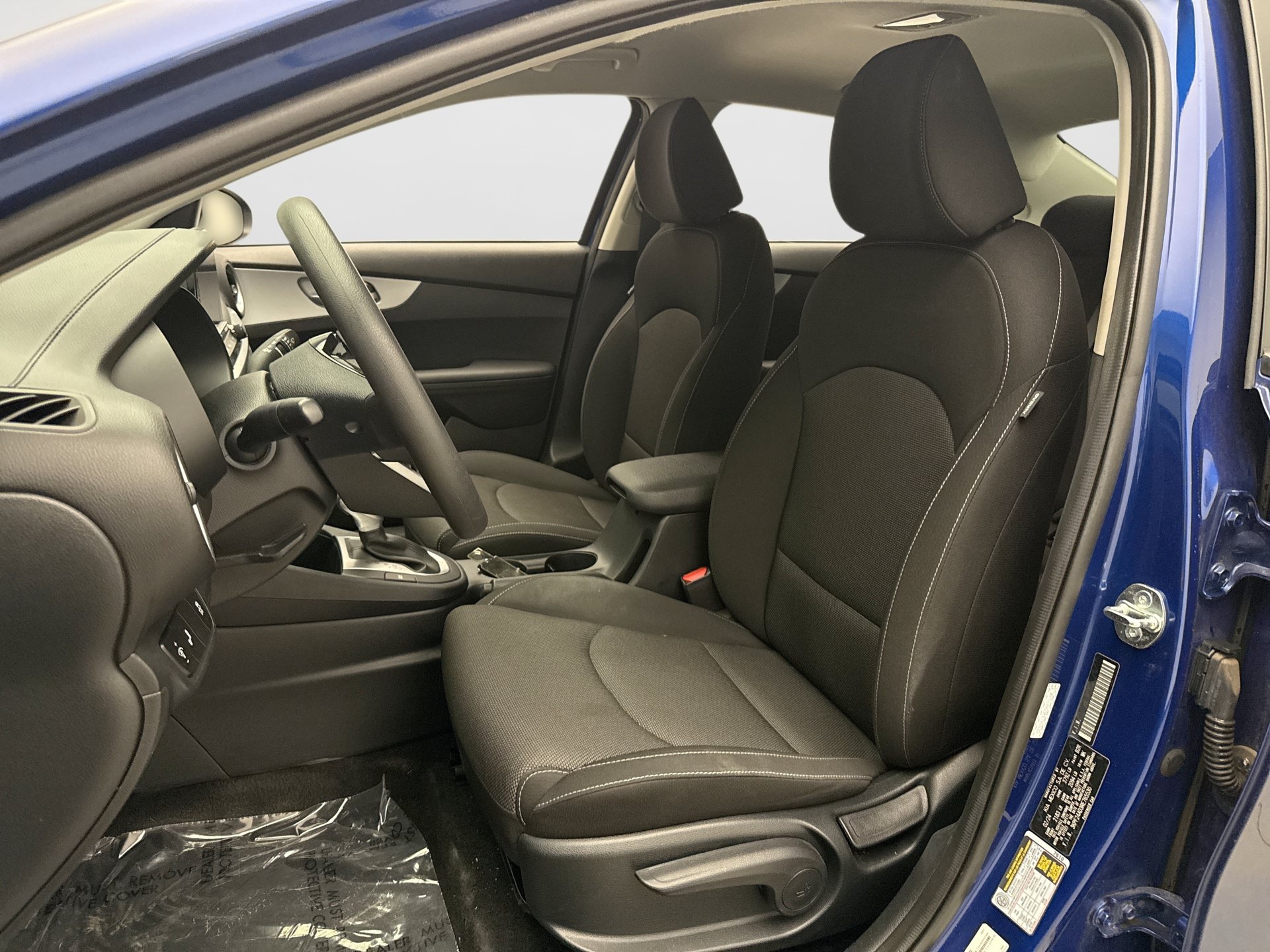 Used 2024 Kia Forte LXS w/ LXS Technology Package FWD image 11
