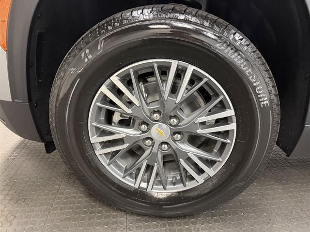 New 2026 Chevrolet Traverse LT w/ LPO, Floor Liner Package FWD image 7