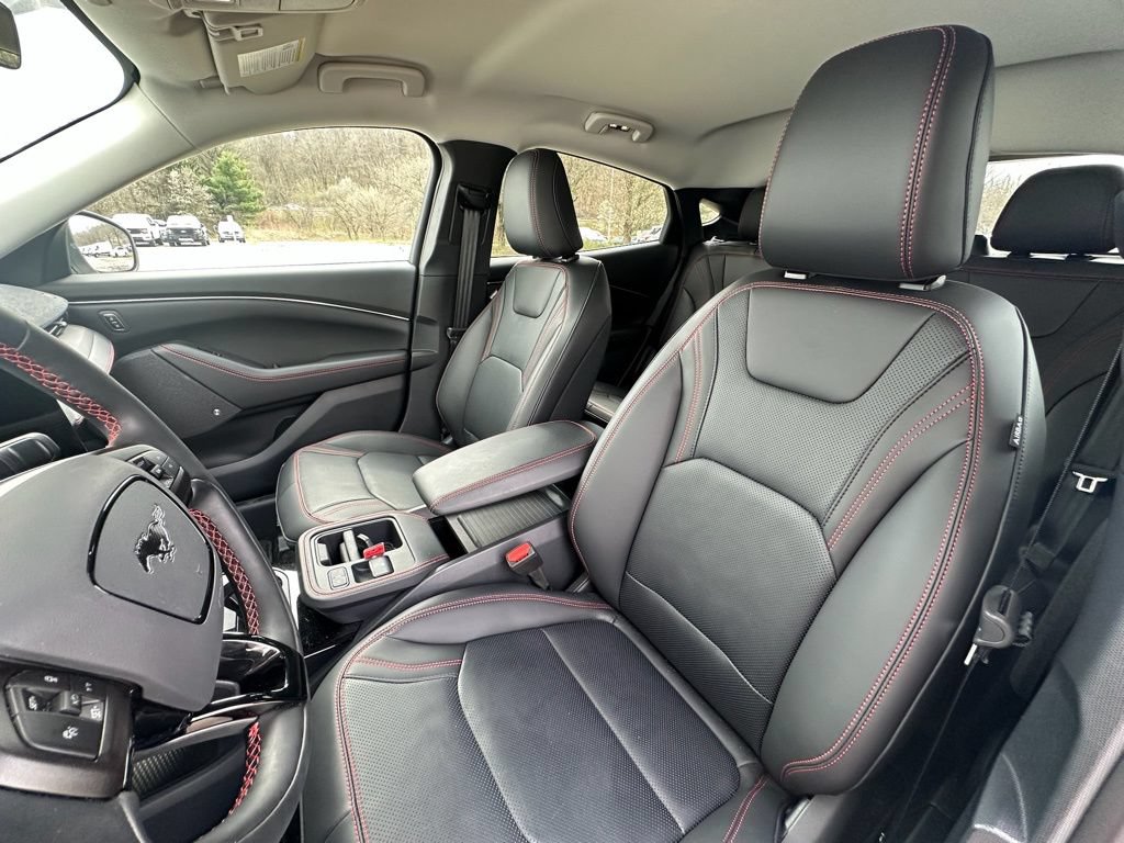 New 2025 Ford Mustang Mach-E Premium w/ Sport Appearance Package AWD/4WD image 17