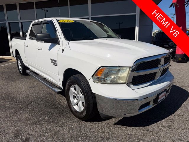 Used 2020 RAM 1500 Classic SLT w/ Luxury Group RWD image 4