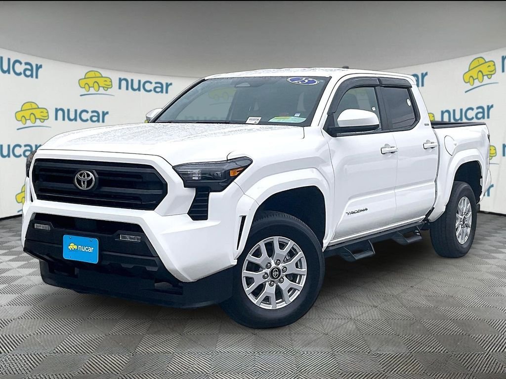 Used 2025 Toyota Tacoma SR5 AWD/4WD image 3