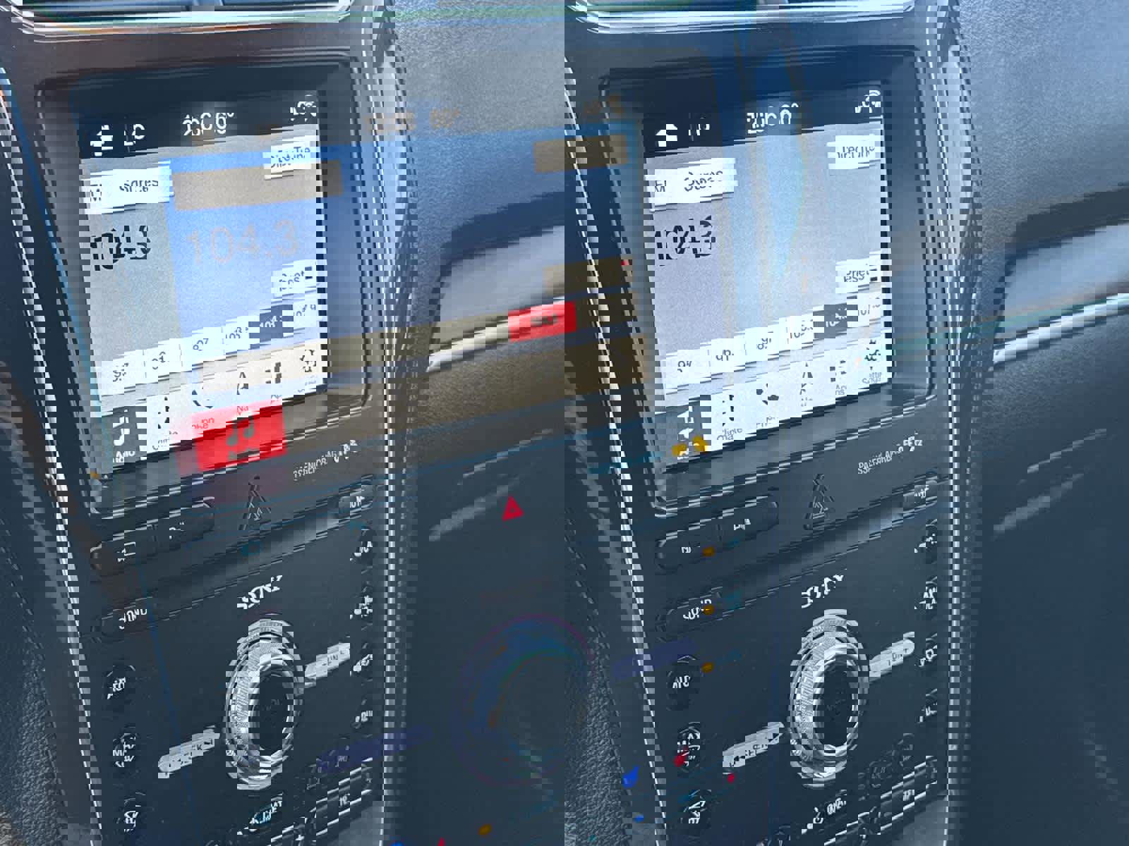 Used 2019 Ford Explorer Limited w/ Class III Trailer Tow Package image 23