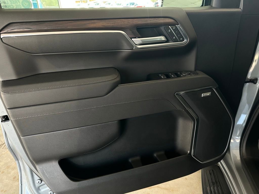 New 2026 GMC Sierra 1500 SLT w/ SLT Premium Package image 10