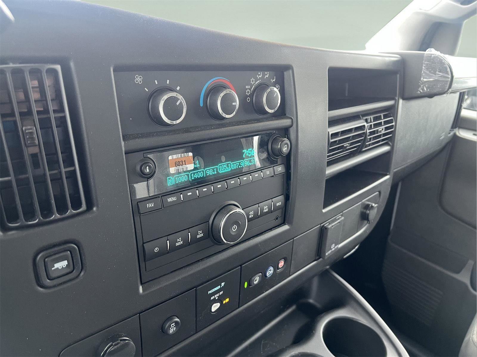 New 2025 Chevrolet Express 3500 w/ Power Convenience Package image 18