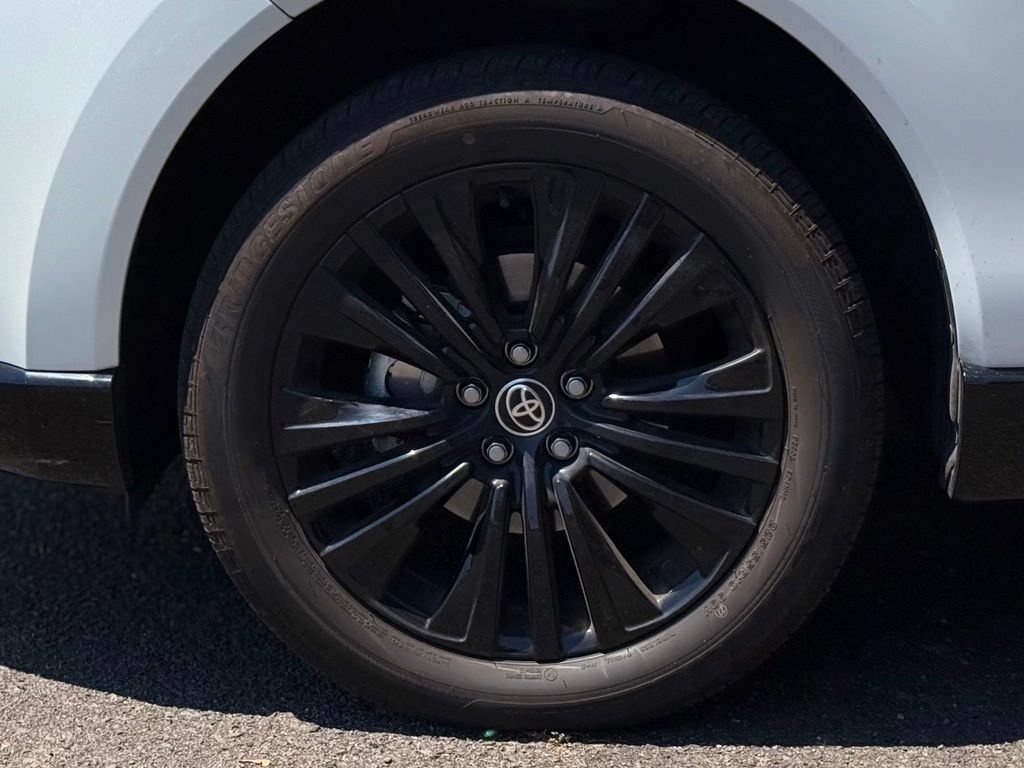 Certified 2023 Toyota Venza Nightshade AWD/4WD image 9