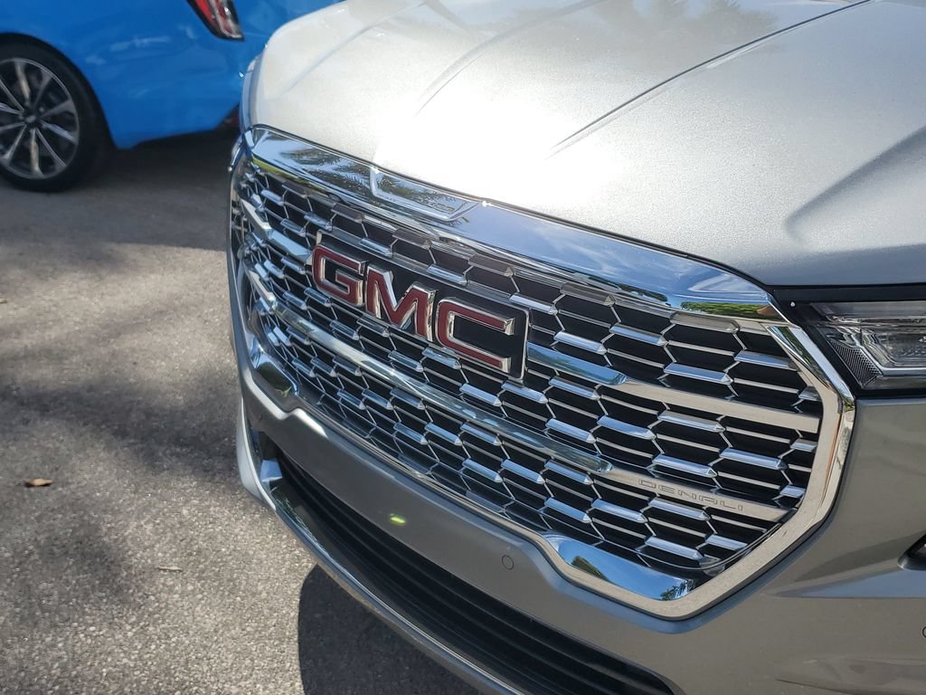 Used 2023 GMC Terrain Denali AWD/4WD image 9