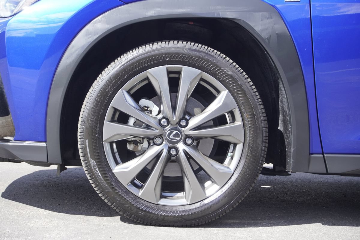 Used 2019 Lexus UX 250h F Sport w/ F Sport Premium Package AWD/4WD image 30
