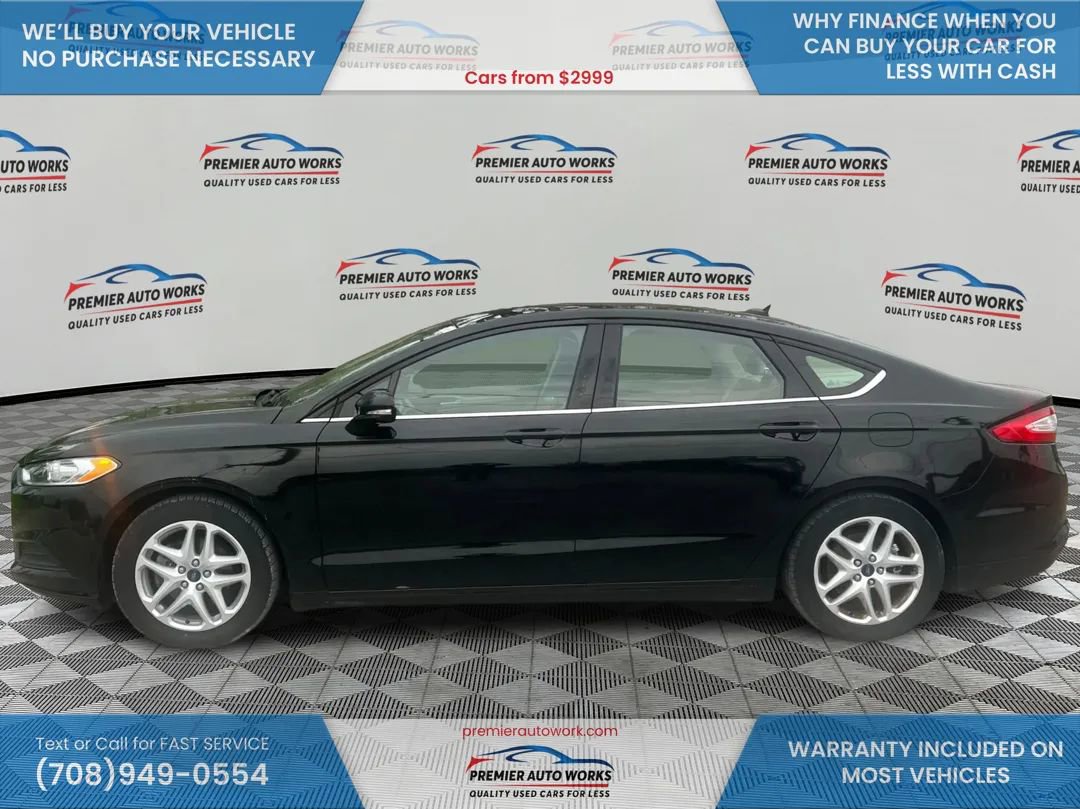 Used 2016 Ford Fusion SE image 9