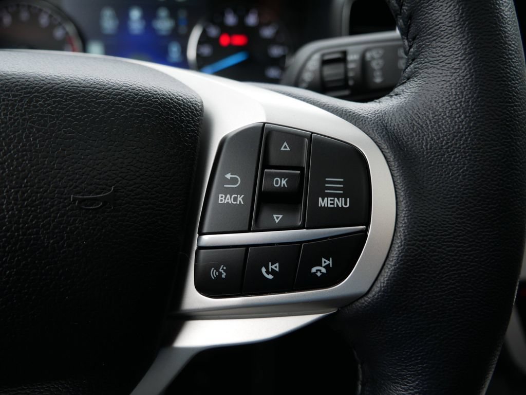Certified 2023 Ford Explorer XLT w/ Equipment Group 202A AWD/4WD image 18