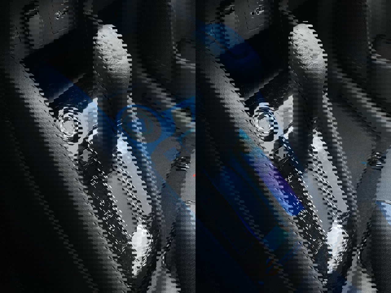 New 2025 Nissan Versa SV w/ Trunk Package image 31