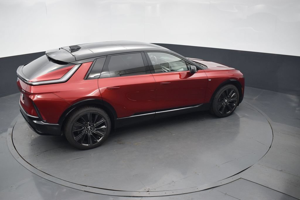 New 2026 Cadillac Lyriq Signature Sport w/ Nappa Leather Package AWD/4WD image 46