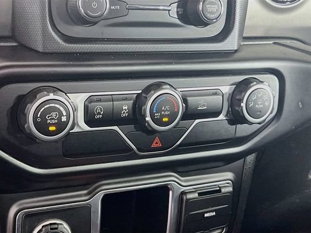 Used 2021 Jeep Gladiator Sport AWD/4WD image 11