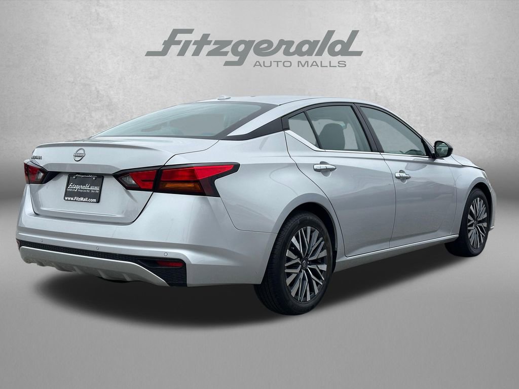Used 2025 Nissan Altima 2.5 SV FWD image 5