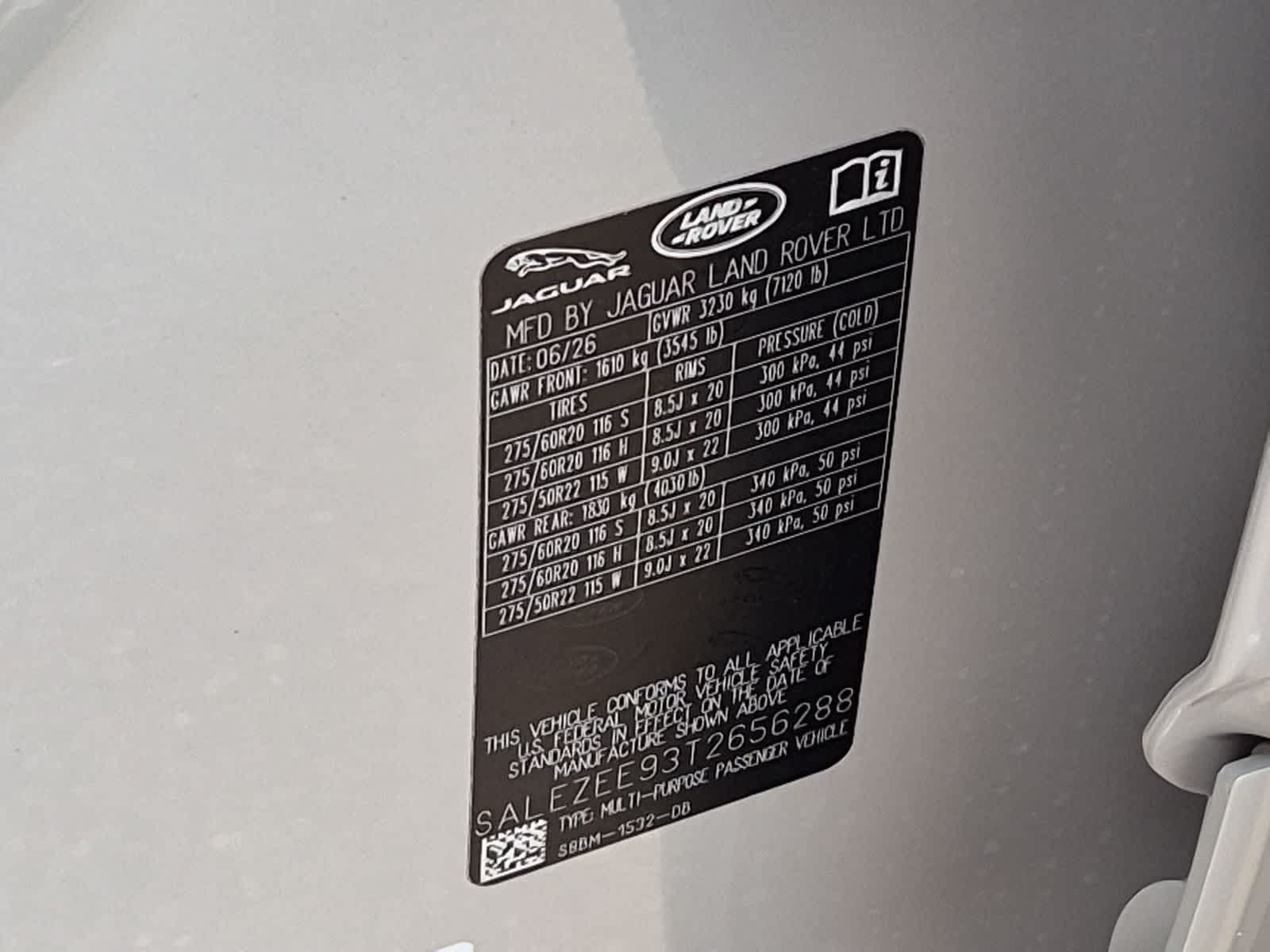 New 2026 Land Rover Defender 110 OCTA AWD/4WD image 36