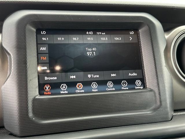 Used 2023 Jeep Gladiator Sport AWD/4WD image 36
