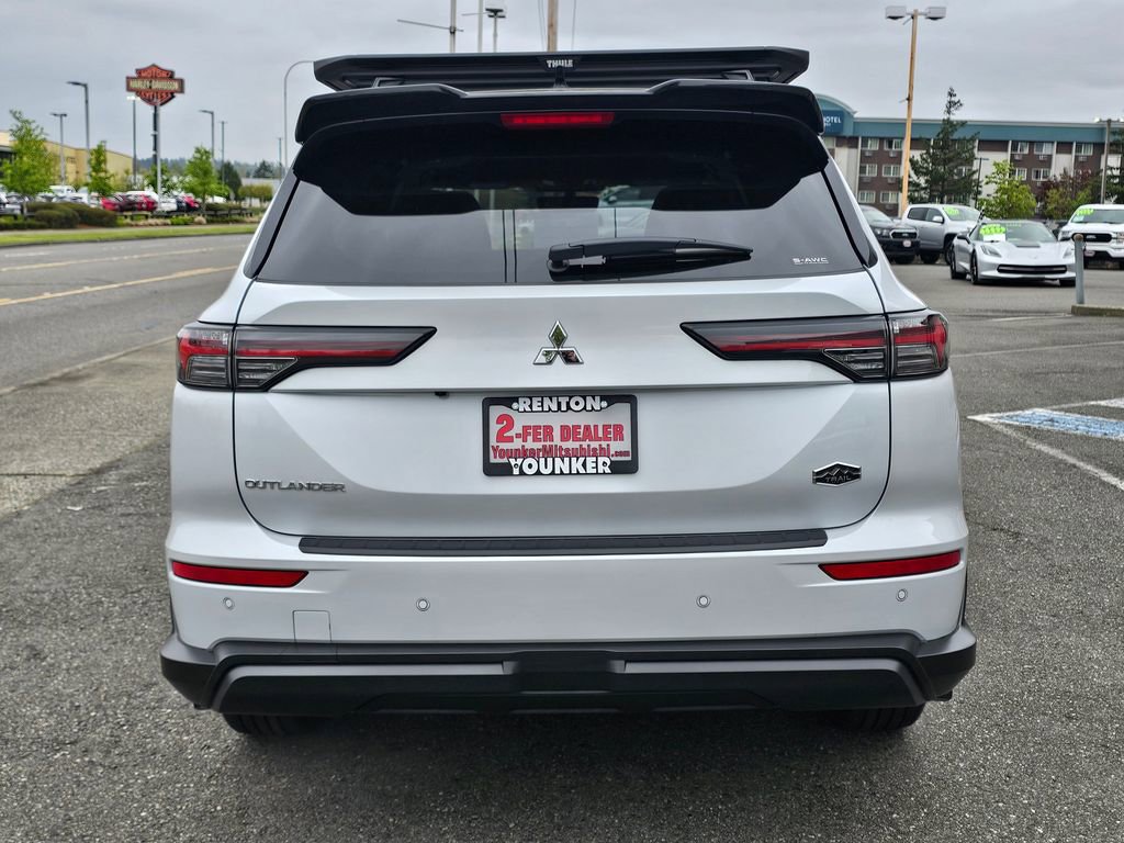 New 2026 Mitsubishi Outlander AWD image 6