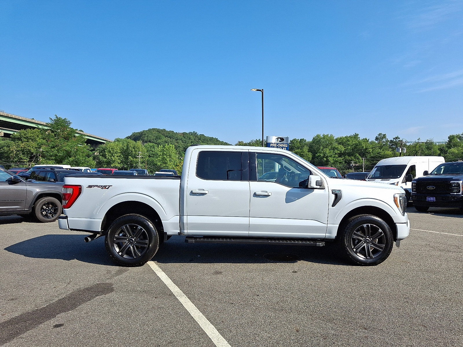 Certified 2022 Ford F150 Lariat w/ Equipment Group 502A High image 12