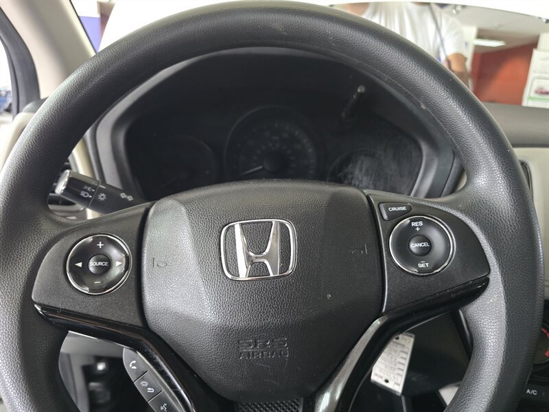 Used 2016 Honda HR-V LX image 16