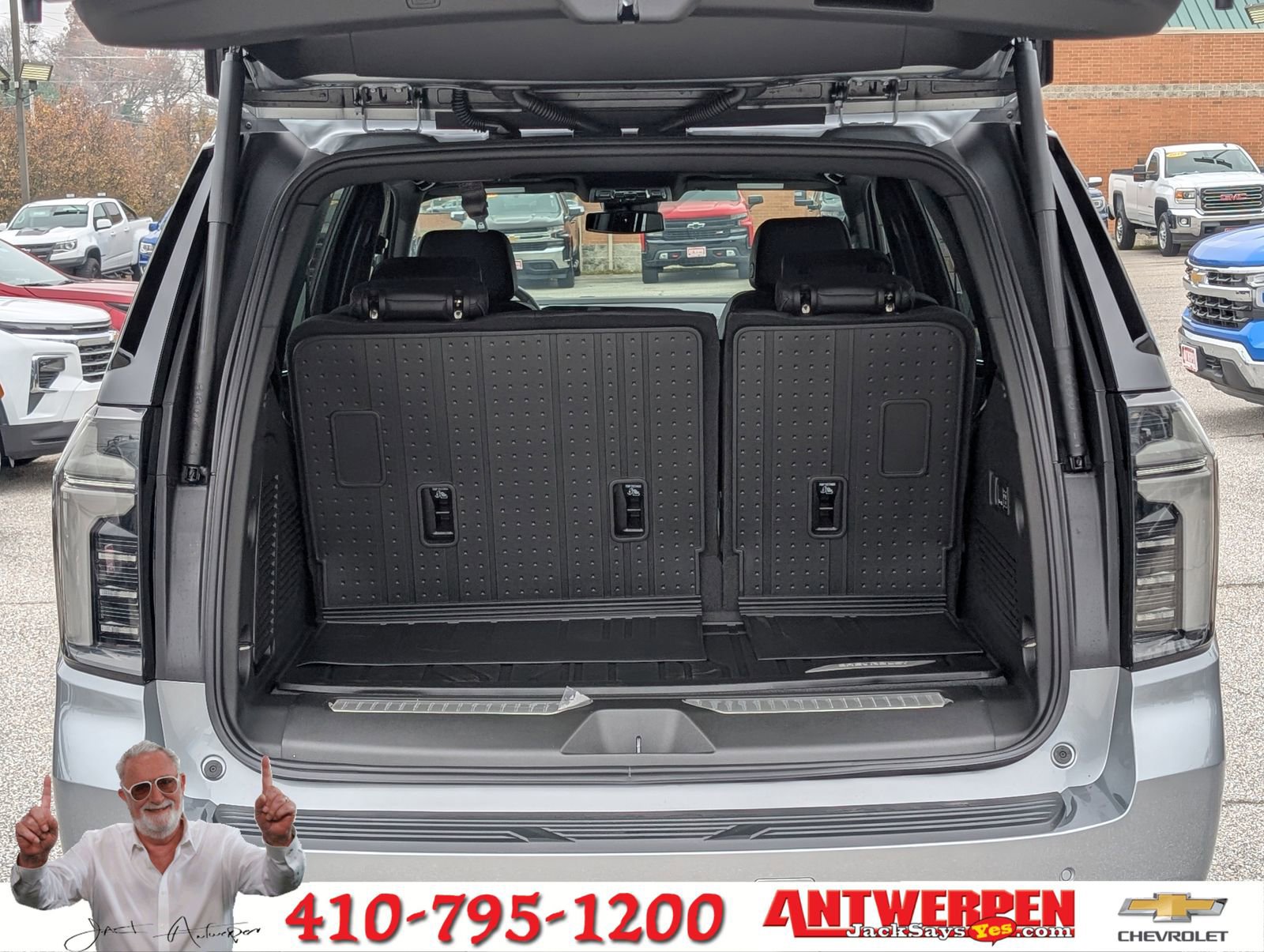 New 2026 Chevrolet Tahoe RST image 12