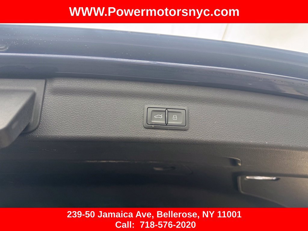 Used 2021 Audi Q3 2.0T Premium w/ Convenience Package AWD/4WD image 21