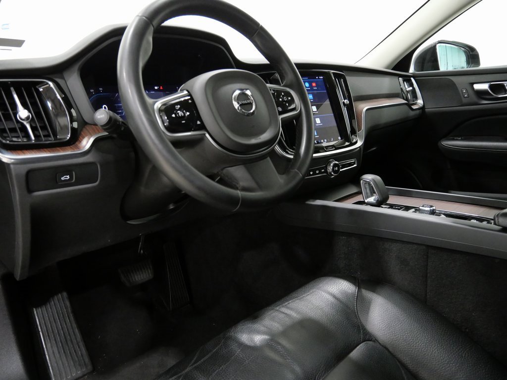 Used 2024 Volvo S60 B5 Plus image 12