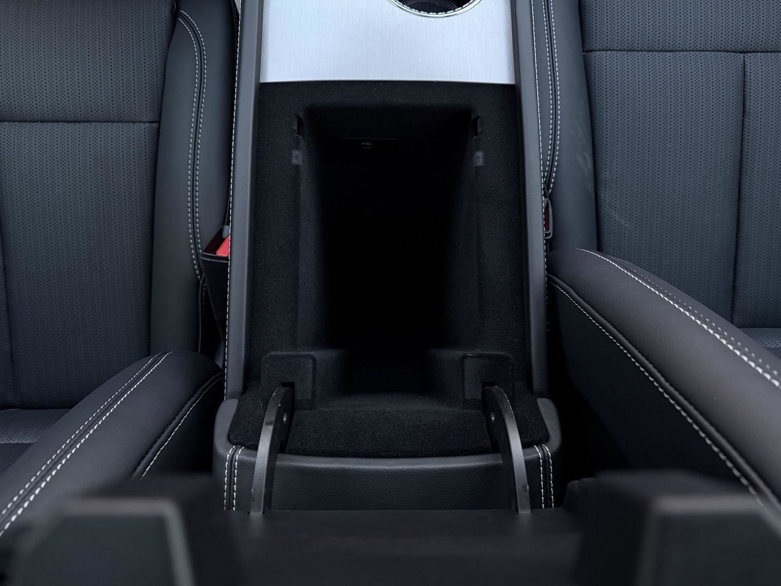 New 2026 Cadillac Vistiq Sport image 25