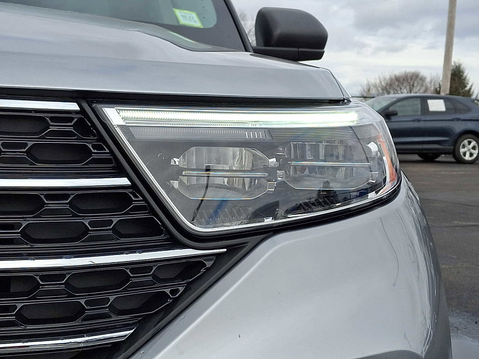 Certified 2024 Ford Explorer XLT w/ Equipment Group 202A AWD/4WD image 9