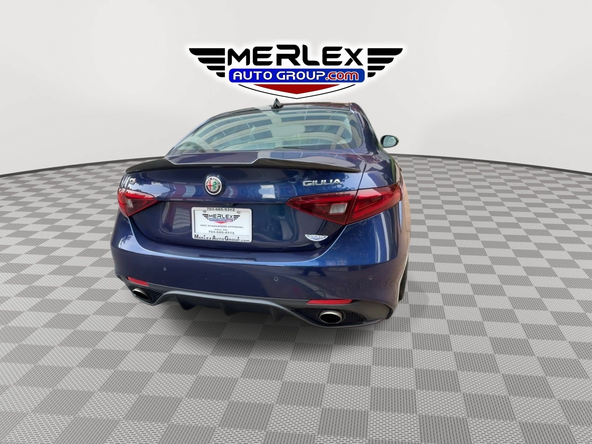 Used 2018 Alfa Romeo Giulia Ti Sport w/ Quick Order Package 22S Sport AWD/4WD image 7