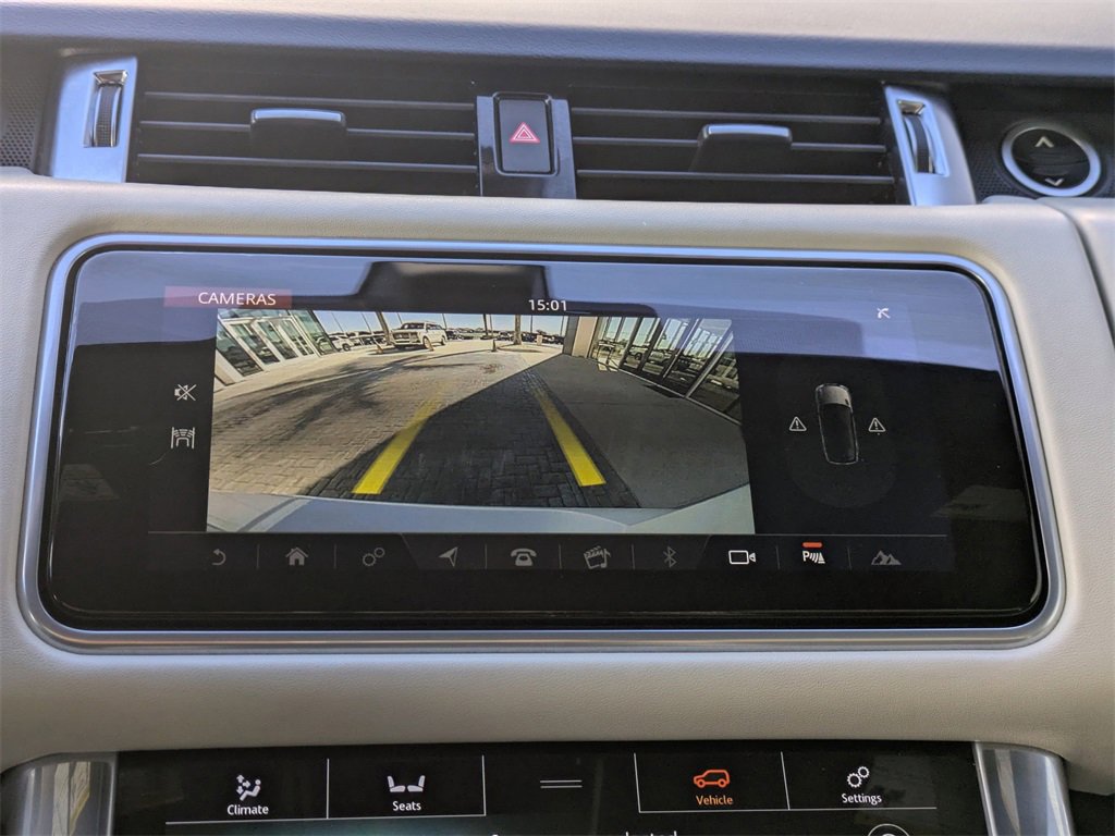 Used 2020 Land Rover Range Rover Sport HST image 23