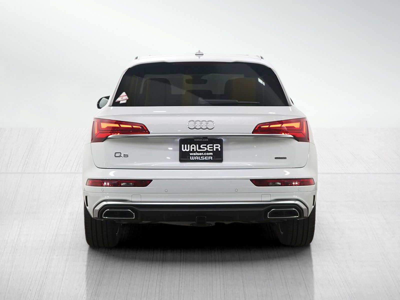 Used 2023 Audi Q5 e Prestige w/ Prestige Package image 5