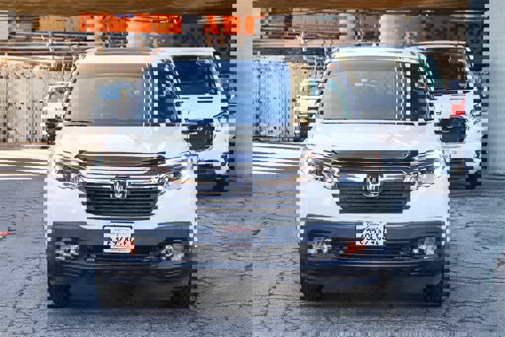 Used 2019 Honda Ridgeline RTL-T image 2