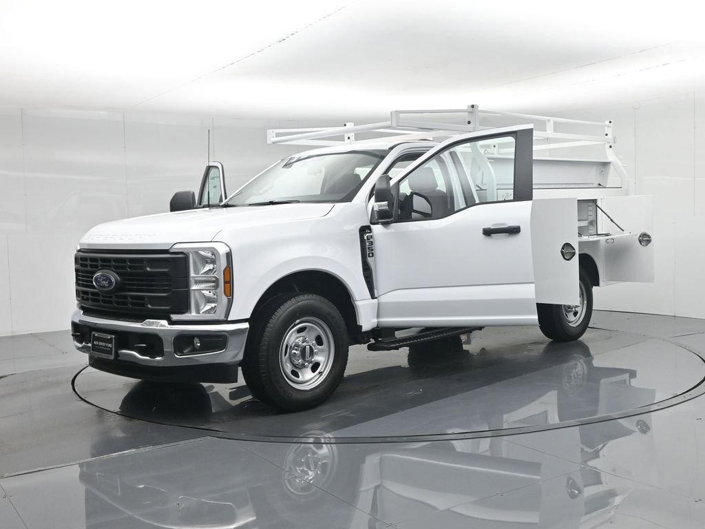 New 2026 Ford F350 XL w/ XL Chrome Package image 44