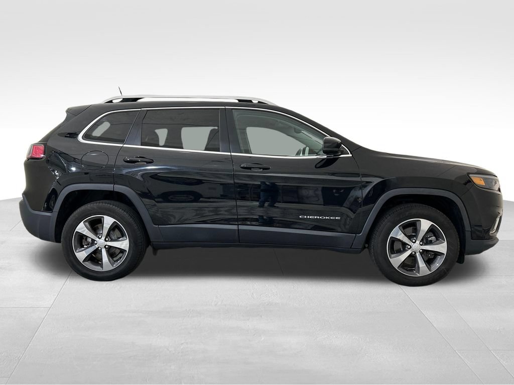 Used 2019 Jeep Cherokee Limited AWD/4WD image 7