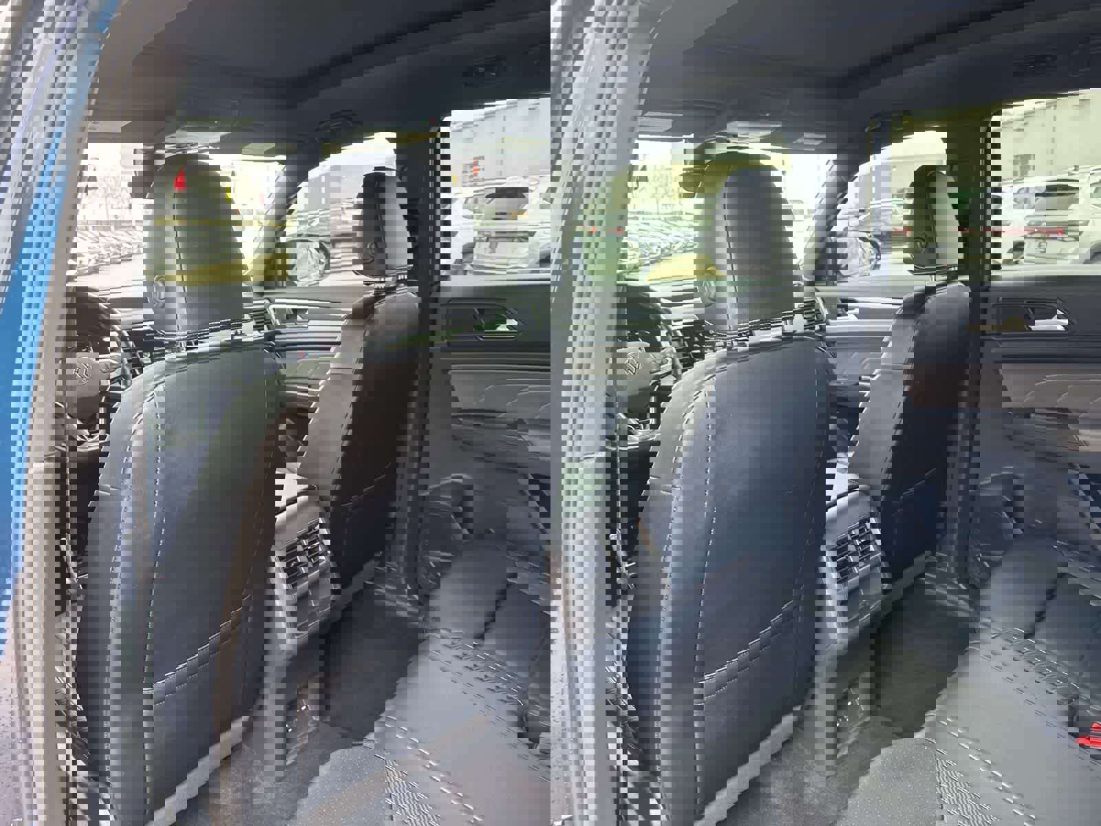 Used 2023 Volkswagen Atlas Cross Sport SEL R-Line image 13