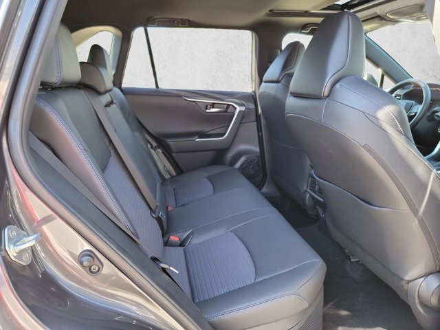 Used 2025 Toyota RAV4 XSE AWD/4WD image 23
