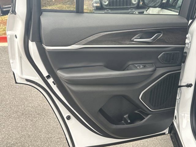 New 2026 Jeep Grand Cherokee Limited AWD/4WD image 20