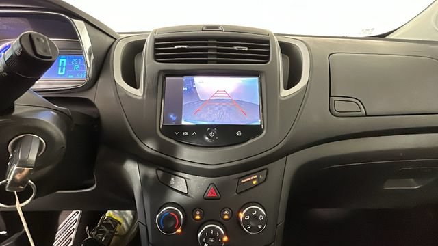Used 2015 Chevrolet Trax LS FWD image 23