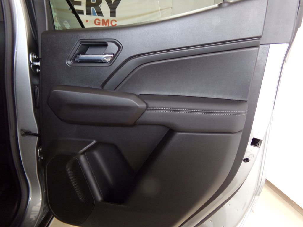 New 2025 GMC Canyon Elevation w/ Convenience Package image 9