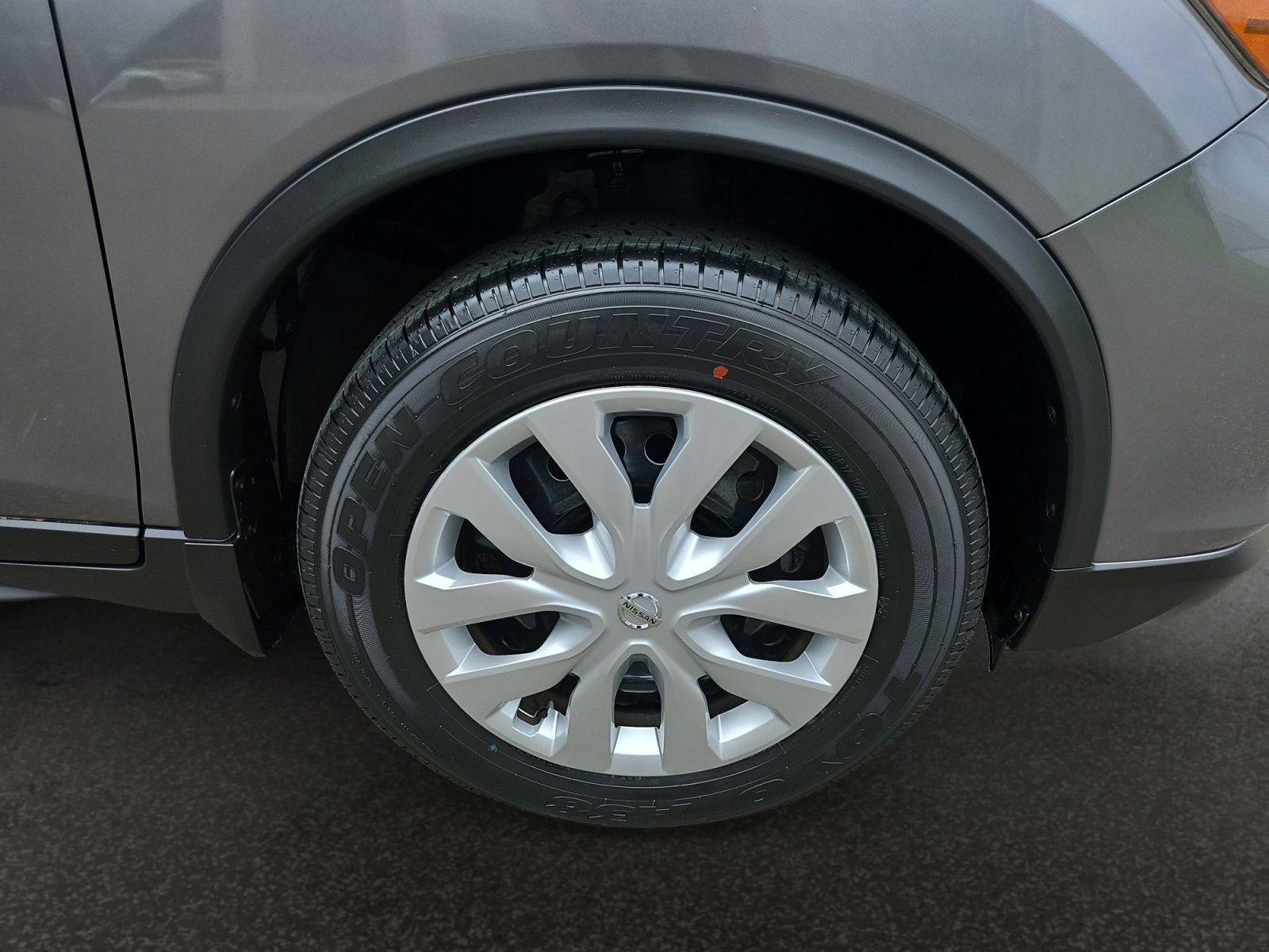 Used 2020 Nissan Rogue S FWD image 40