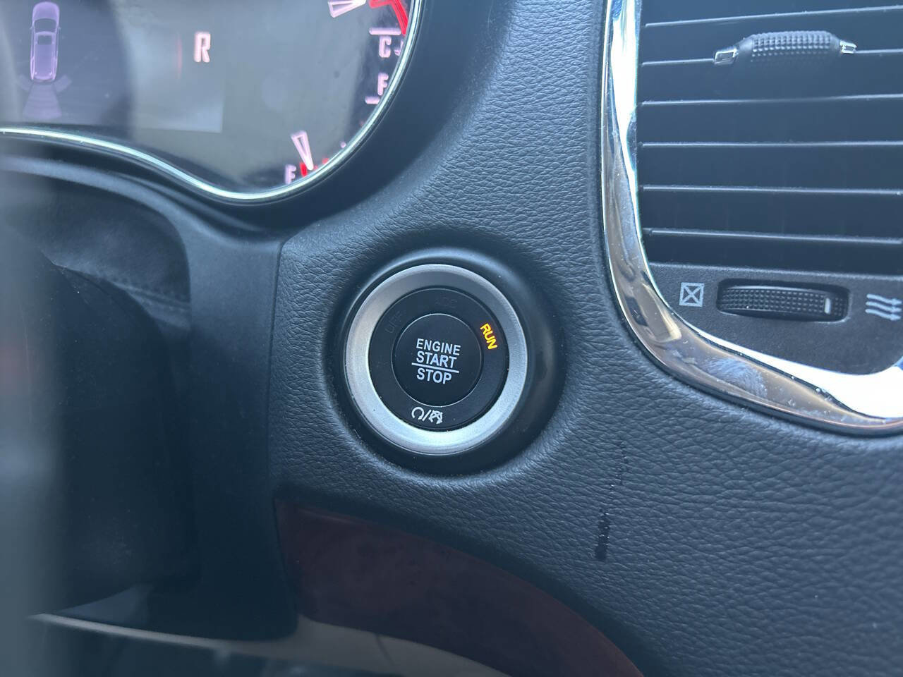 Used 2016 Dodge Durango Limited w/ Nav & Power Liftgate Group RWD image 41