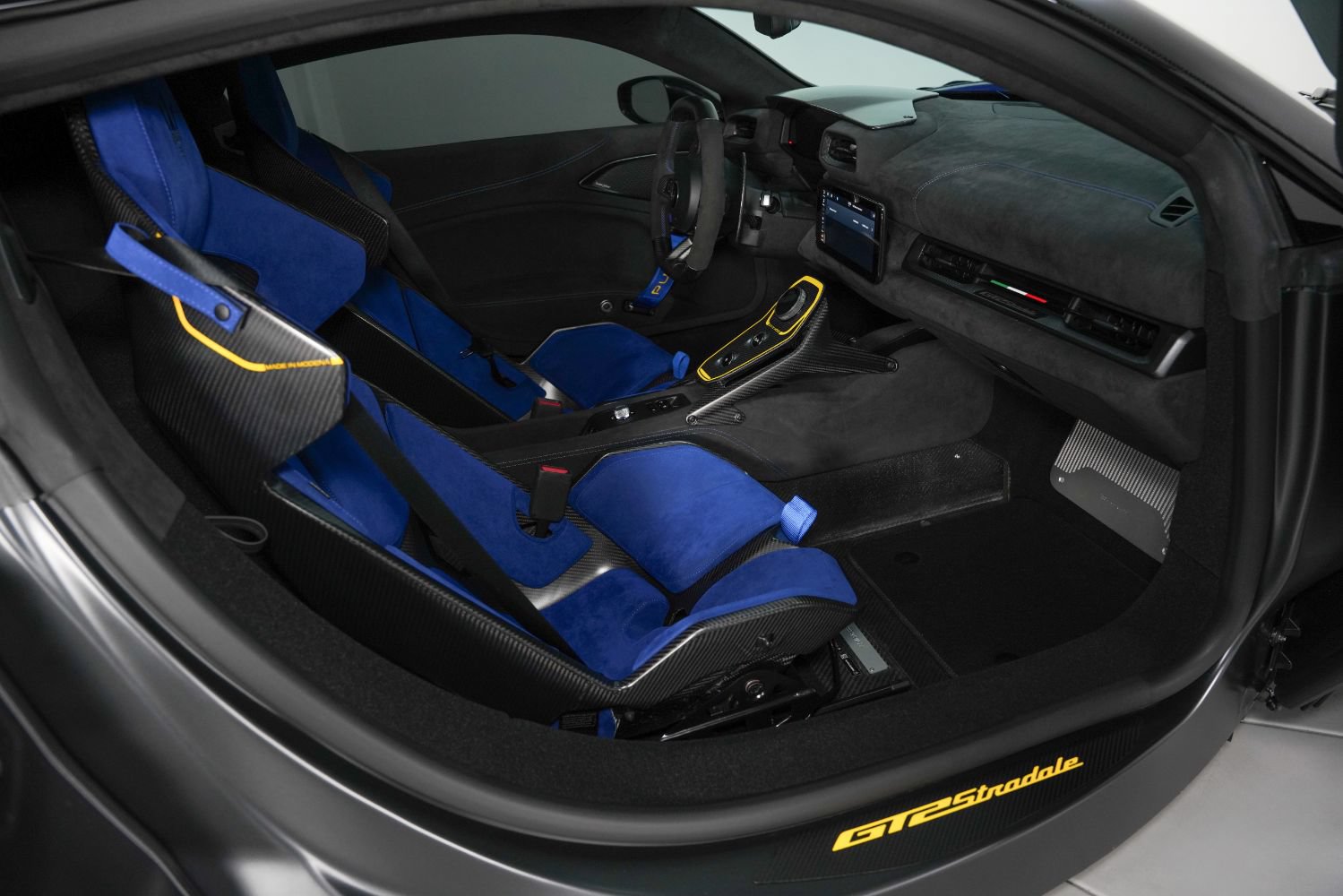 Used 2025 Maserati MC20 GT2 Stradale RWD image 2