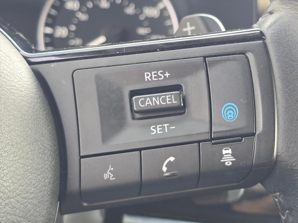 Used 2022 Nissan Pathfinder SL w/ SL Premium Package FWD image 23