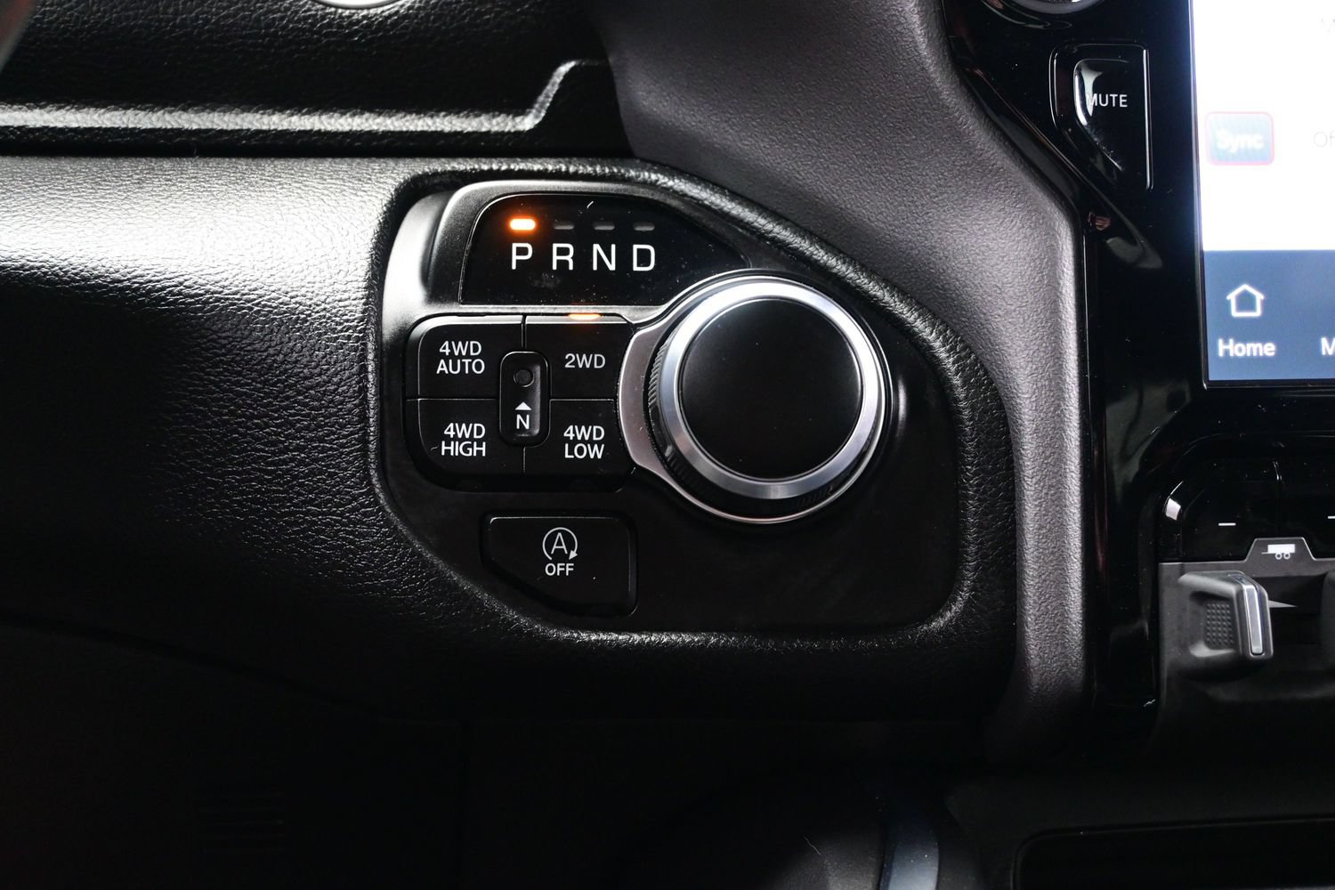 Used 2024 RAM 1500 Big Horn AWD/4WD image 25