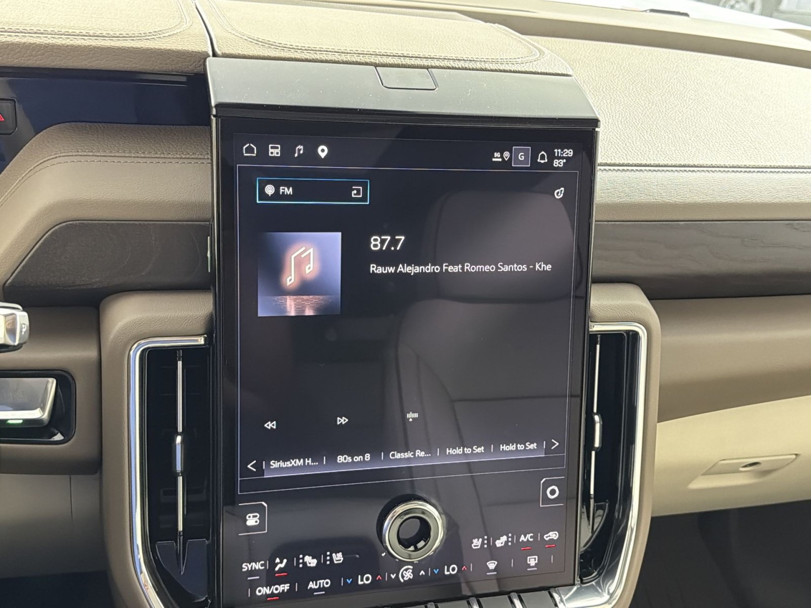 New 2026 GMC Yukon Denali w/ Denali Reserve Package AWD/4WD image 18