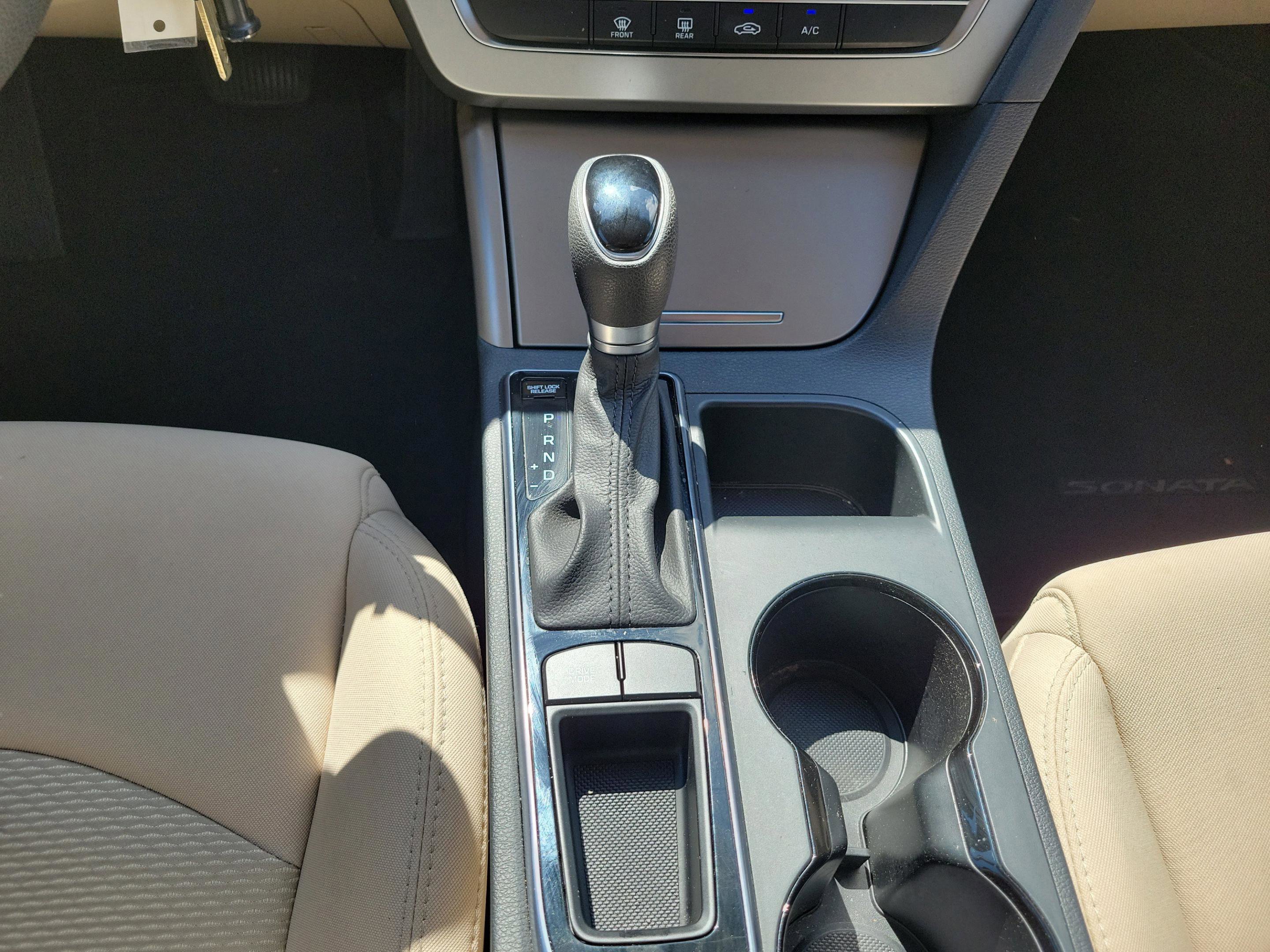 Used 2015 Hyundai Sonata SE w/ Option Group 09 image 26