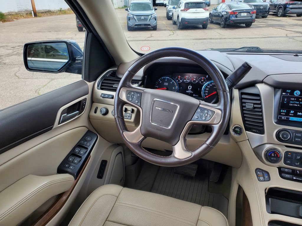 Used 2019 GMC Yukon Denali w/ Denali Ultimate Package AWD/4WD image 15