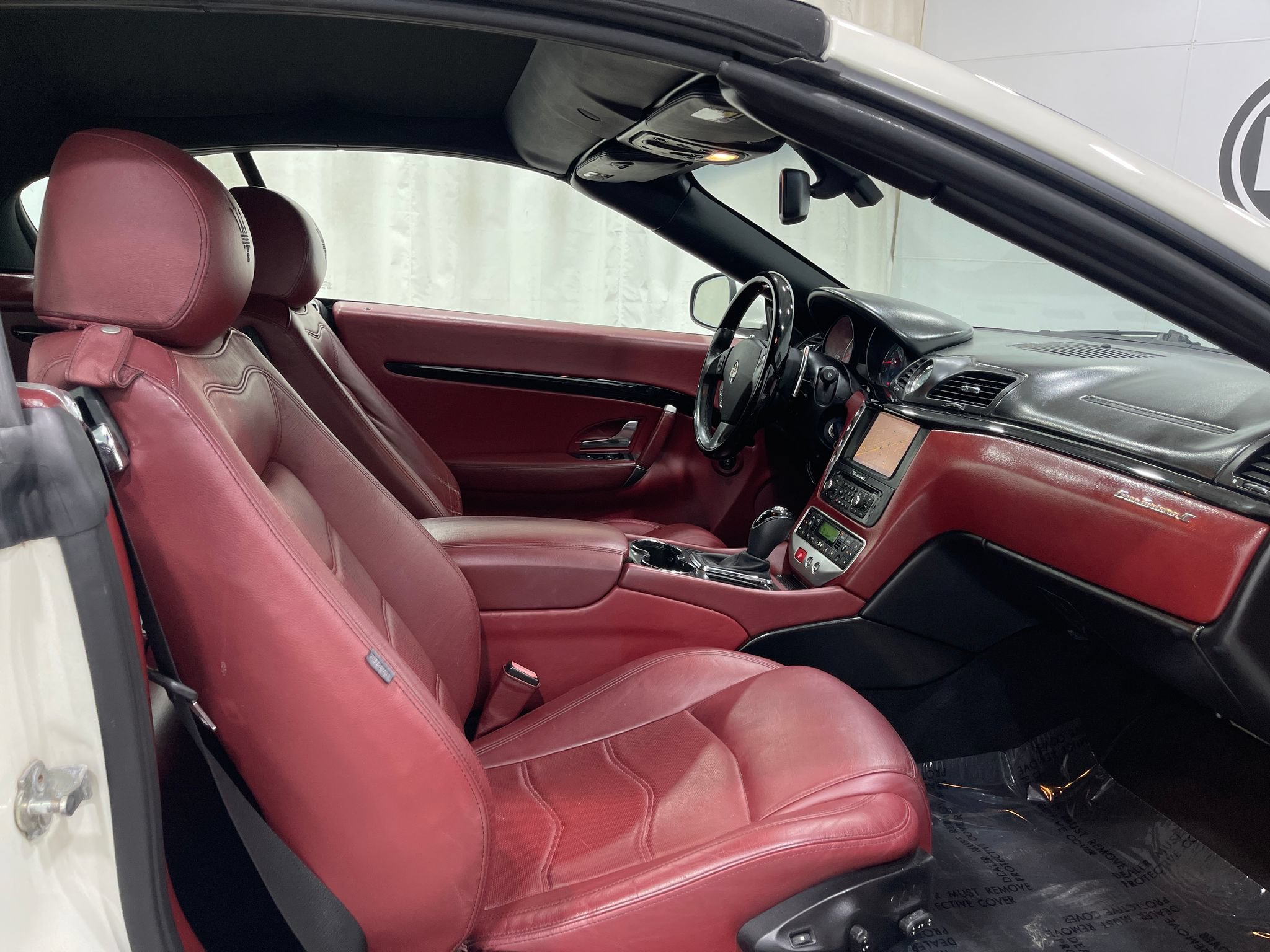Used 2017 Maserati GranTurismo Convertible RWD image 28