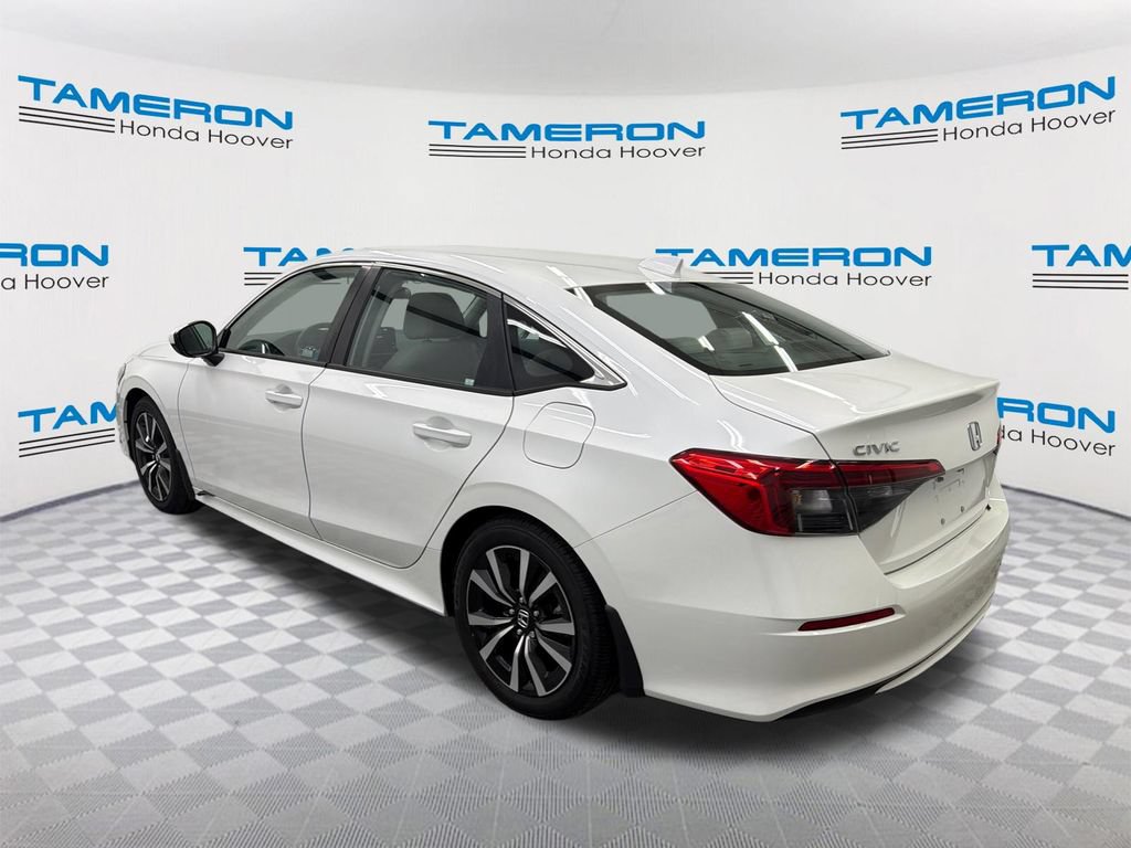 Used 2023 Honda Civic EX image 3