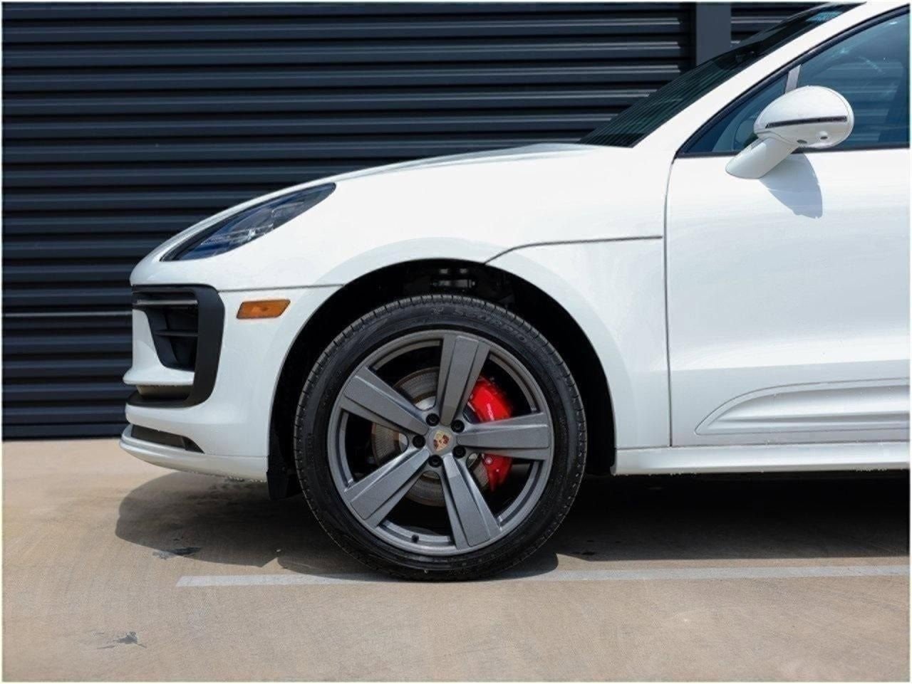 New 2025 Porsche Macan S image 11